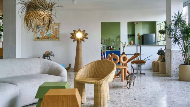 Transform Your Space with Whimsical Cork-Inspired Wallpapers | jasa poker android, duyung303, oke168
