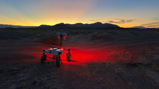 Photography: In Photos: NASA Tests its Next Mars and Moon Rover in a California | poker online downl