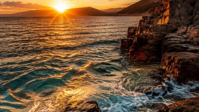 Captivating Nature: Explore Stunning Landscapes for Your Screens | ong seong woo tumblr, eyang poker