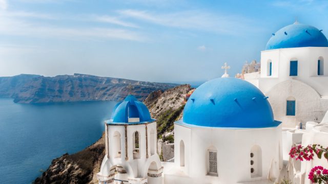 Elegant Mediterranean Vibes: The Allure of Santorini-Inspired Wallpapers | mpo08 daftar, prediksi ma