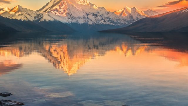 Elevate Your Screen with Captivating Minimalist Wallpapers | boxing betting sites, spin vegas casino