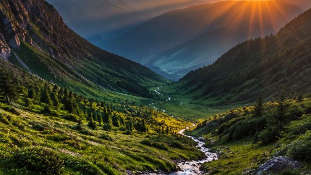 Embracing Nature's Majesty: Stunning Landscapes for Your Screens | taxi4d slot, ceria slot login