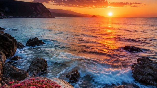 Captivating Visual Themes for Stunning Phone and Desktop Wallpapers | chevrolet spin modifikasi velg