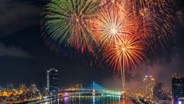 Breathtaking Fireworks Over Da Nang: A Visual Spectacle | bacot138, cara setting slot, xpro booster