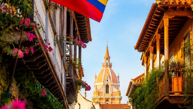 Vibrant Colombian Culture: A Visual Celebration in Wallpapers | toto sidney, slot mansion88