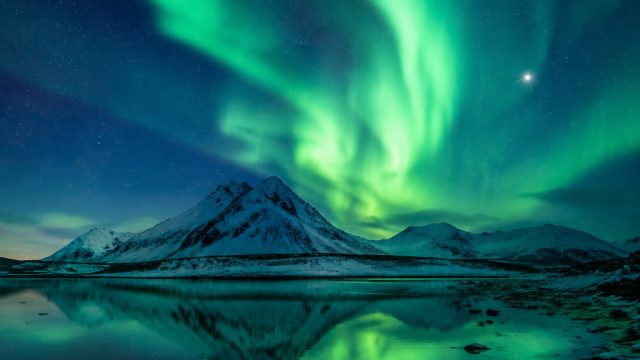 Experience the Ethereal Beauty of Aurora Borealis Wallpapers | totalwla club, idnplay domino777