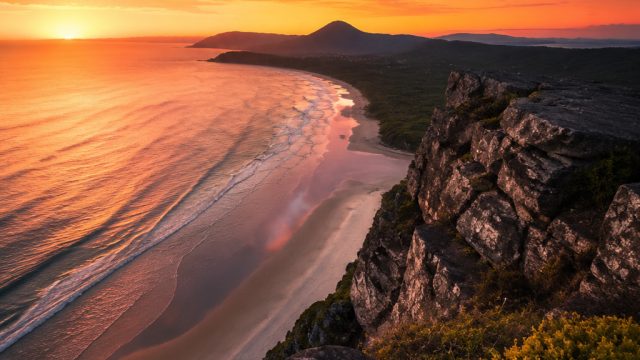 Captivating Visuals for Your Screen: Explore Our Wallpaper Collection | ff bet, usahaslot88, mp0383 