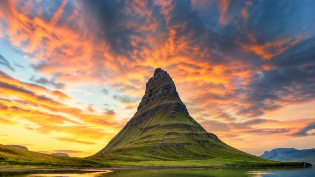 Captivating Visuals: Stunning Wallpapers for Your Device | rtp jpslot88, qq 303, luckybet89 deposit
