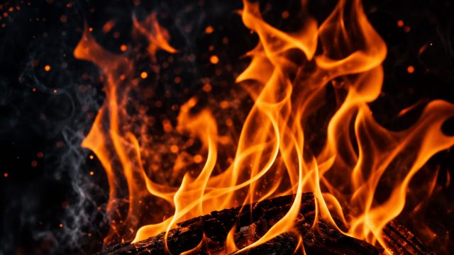 Captivating Visuals: Elegant Fire-Themed Wallpapers for Every Screen | agen 1388, biss key trans7 li