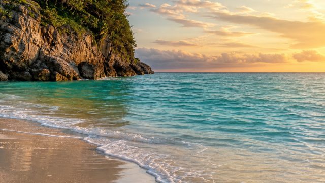 Captivating Coastal Serenity: A Wallpaper Collection You’ll Love | pkv games online pkv games resmi 