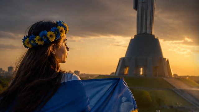 Striking Freedom-Themed Photo Art Near Kyiv’s Iconic Monument | jago bet99, livery bussid sempati st